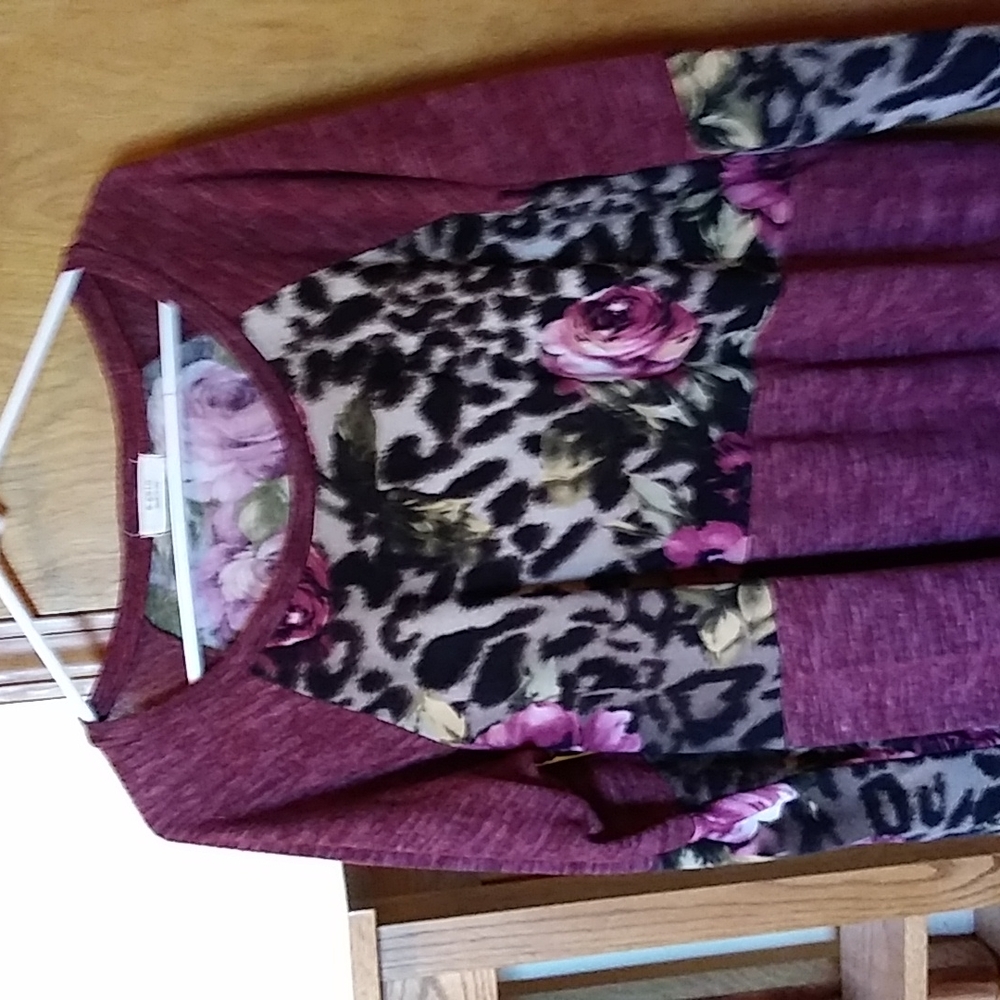 3/4 sleeve a.gain top